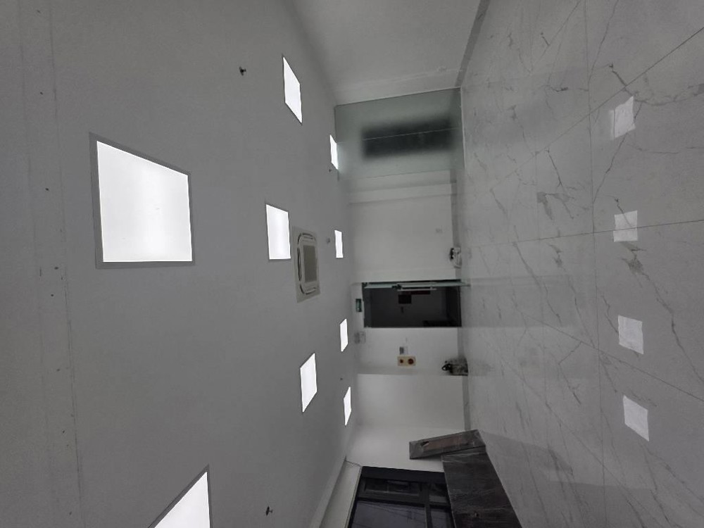 Bán nhà mặt phố Hoàng Quốc Việt 76m2, 8 tầng, mặt tiền 5m, giá 23,9 tỷ