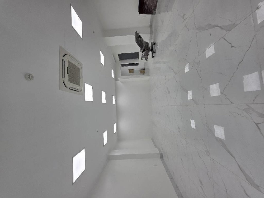 Bán nhà mặt phố Hoàng Quốc Việt 76m2, 8 tầng, mặt tiền 5m, giá 23,9 tỷ