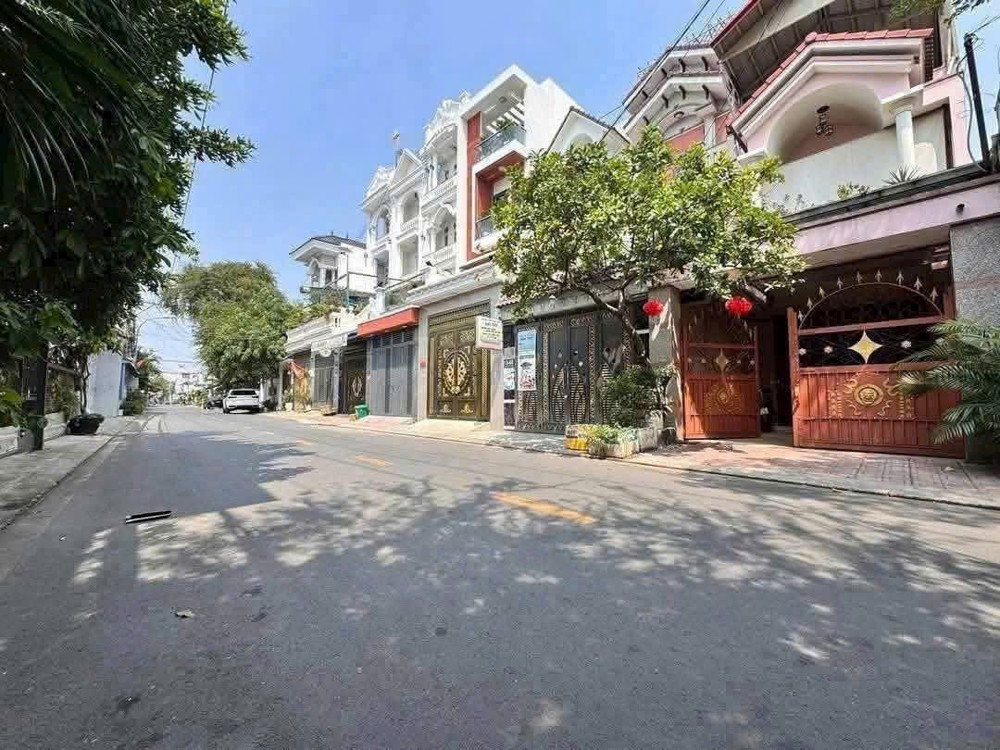 Sổ Hồng Mới Thơm Mùi Mực Lô Đất Góc (5.7X18) 2Mt Hiệp Thành 26, Q12