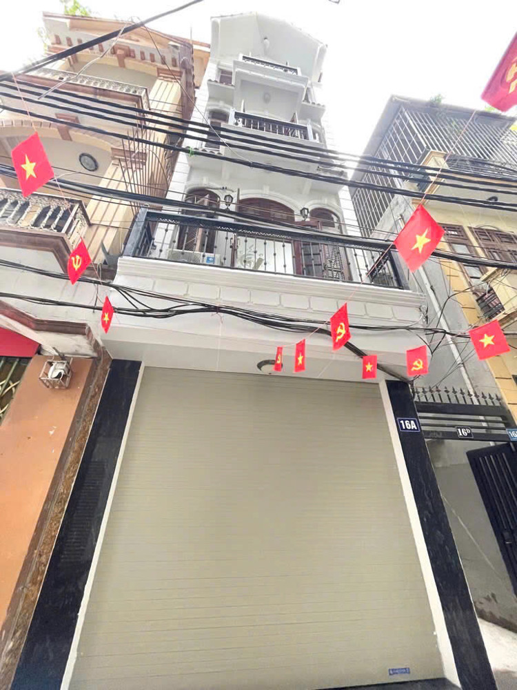 BÁN NHÀ XUÂN THUỶ –  4 TẦNG – DT 43m² – MẶT TIỀN 3.5m