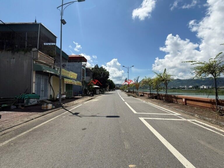 Siêu Phẩm Nhà 2 Tầng 62,7M Tại Tp Hòa Bình-Tỉnh Hòa Bình