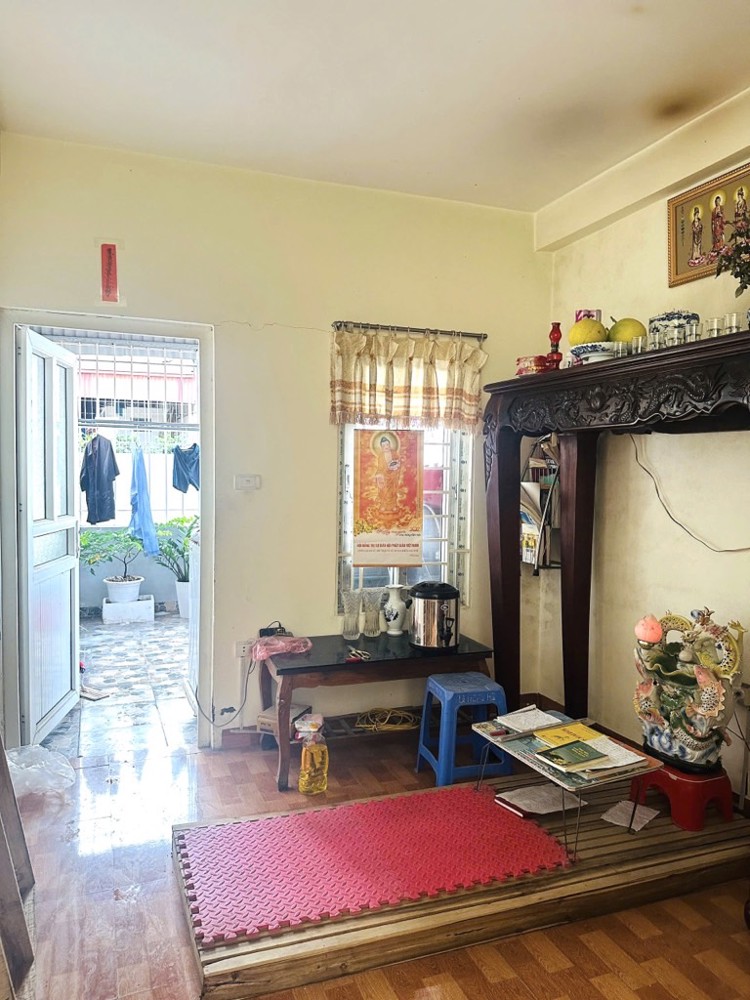 TRUNG TÂM CẦU GIẤY - 5 TẦNG DÂN XÂY – NGÕ THÔNG TỨ TUNG- Ô TÔ TRÁNH _ 5 TẦNG – 30M2 – 7,2 TỶ