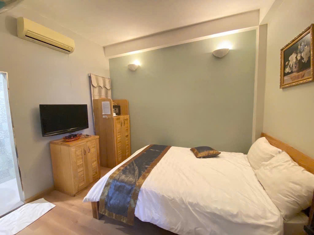 BÁN HOTEL 6 TẦNG - HXH 6M Đ.BÙI VIỆN, QUẬN 1 - SẴN DÒNG TIỀN ĐỀU 60TR/TH - KHU VUI CHƠI NHỘN NHỊP