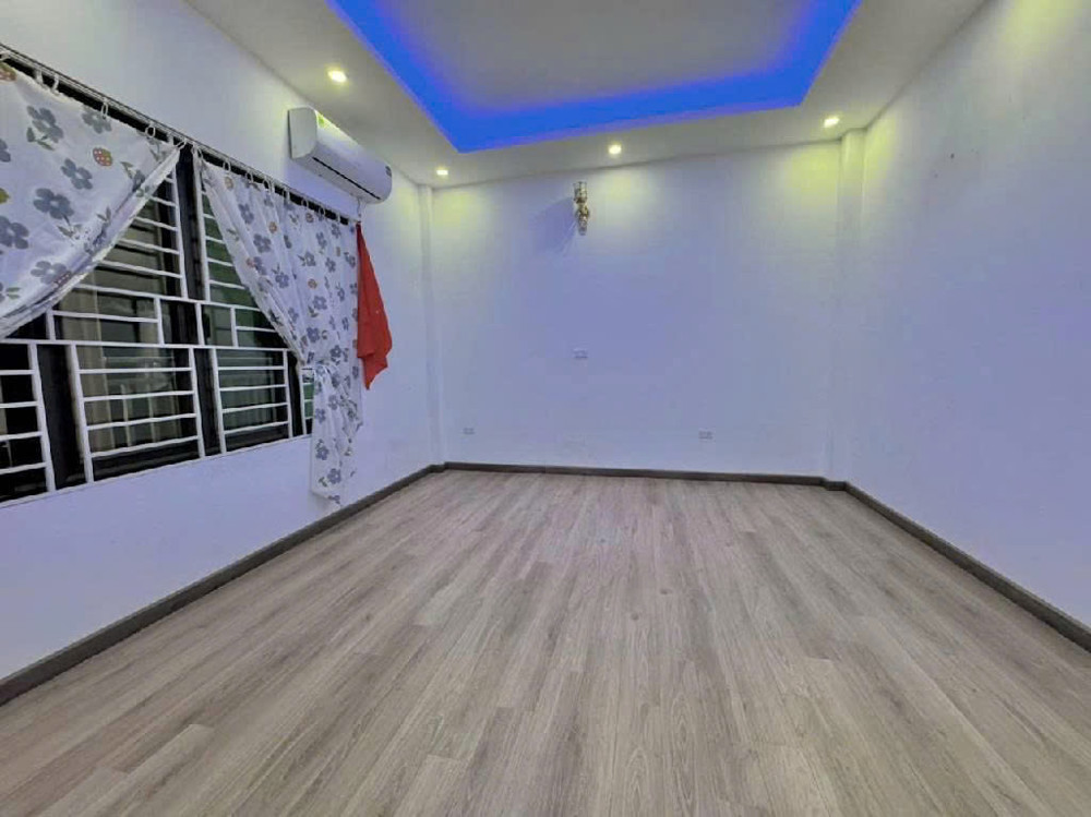 Nhà Trung Tâm Mỹ Đình, Ở Sướng, Nội Thất Đẹp, Mới 39M2 x 5 Tàng Giá 8.6 tỷ