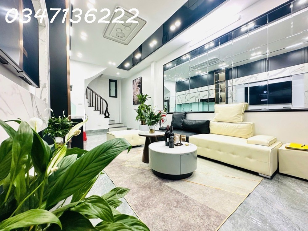 Cần bán gấp nhà Nghĩa Đô – Khu phân lô cán bộ – 5 tầng – giá chỉ 8 tỷ hơn