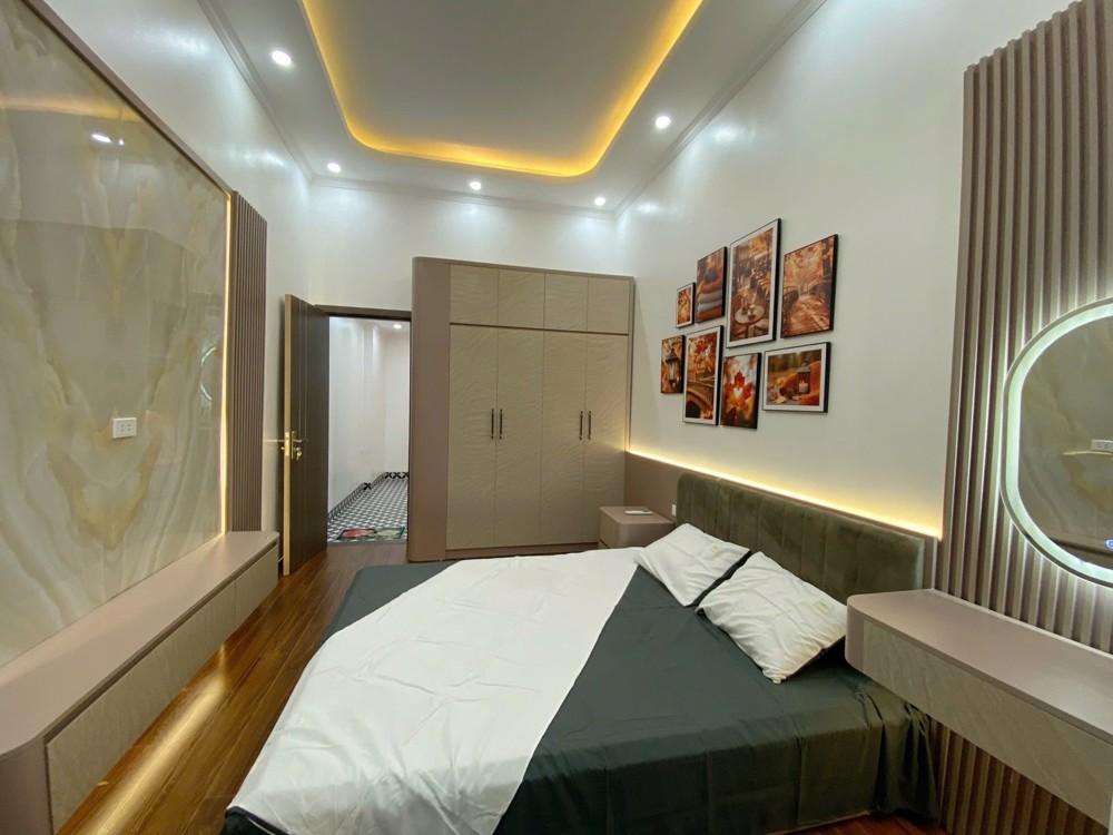 Bán nhà Phố Xốm 45m2, 5 tầng, 2 mặt ngõ, kinh doanh nhỏ, ở ngay