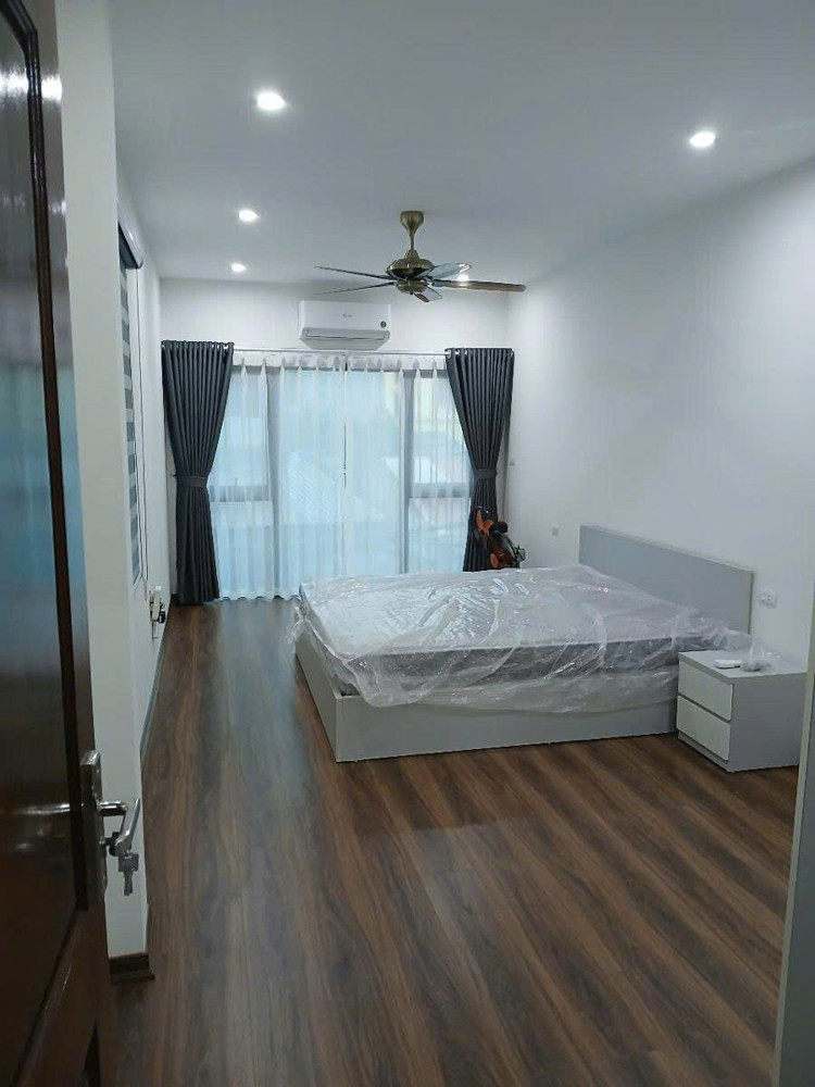 Bán nhà Thạch Bàn 46m 5 tầng thang máy ô tô tránh hơn 10 tỷ