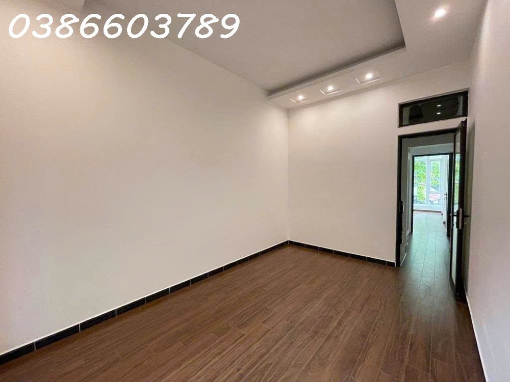 39m² – Mặt tiền 3.1m – Giá 6.4 Tỷ – Nhà Đẹp Dân Xây, Ngõ Thông, Ô Tô Đỗ Cửa – Ngọc Thụy, Long Biên