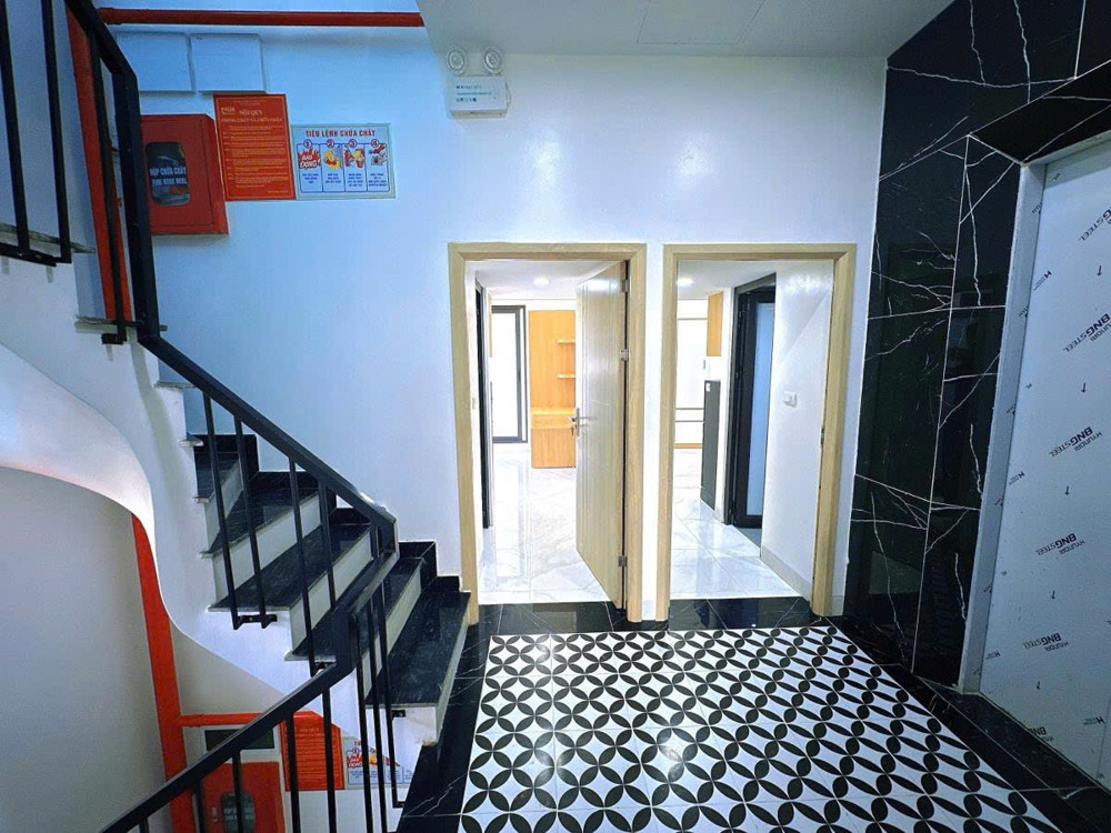 Bán tòa chung cư mini cao cấp phố Hoàng Đạo Thành - Ô tô đỗ cửa 80m x 8 tầng 22 phòng khép kín