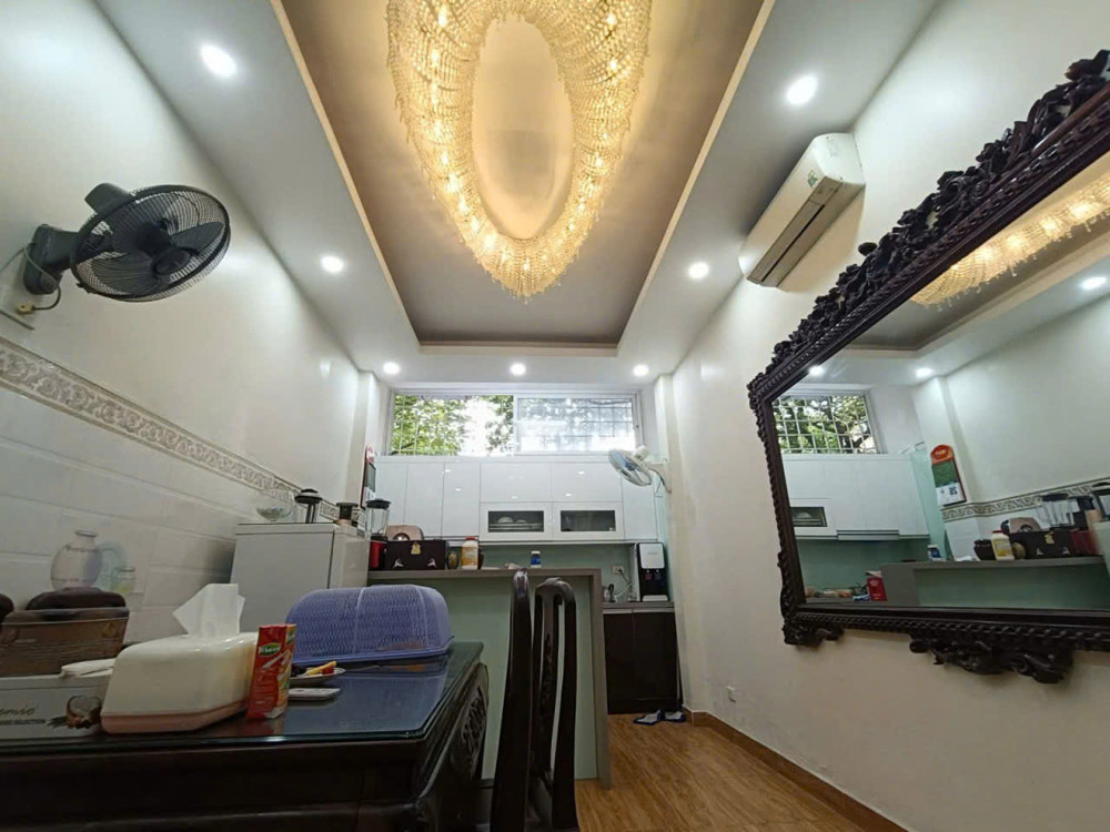 Hoa hậu Hoàng Đạo Thành; 100m*5 tầng*MT 6m, nở hậu; ô trô tránh. Nhỉnh 27 tỷ