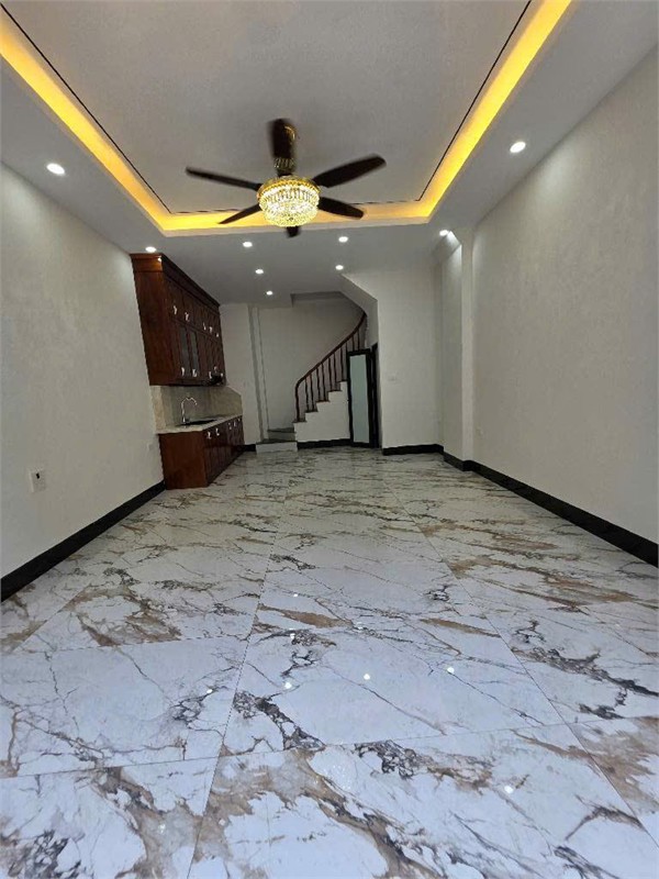 BÁN NHÀ THẠCH BÀN LONG BIÊN – VIEW ĐẸP – MẶT TIỀN RỘNG – GIÁ GIẬT MÌNH – 5 TẦNG THANG MÁY – 44M –