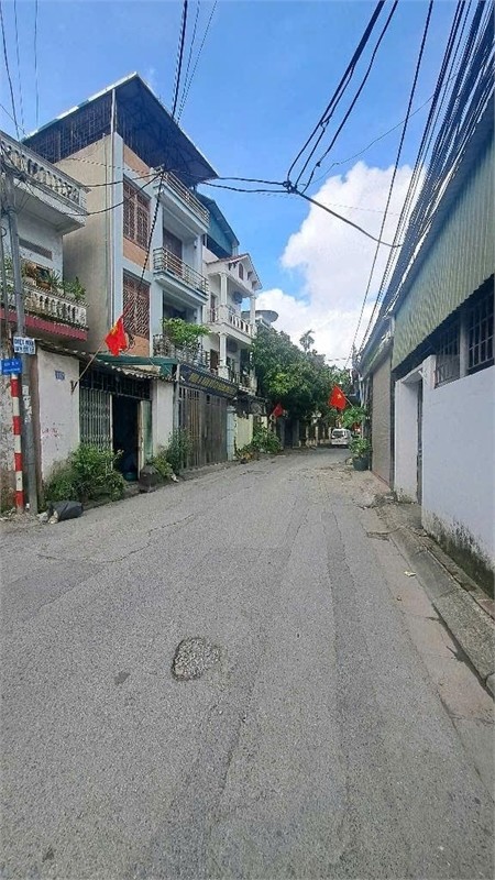 BÁN NHÀ THẠCH BÀN LONG BIÊN – VIEW ĐẸP – MẶT TIỀN RỘNG – GIÁ GIẬT MÌNH – 5 TẦNG THANG MÁY – 44M –