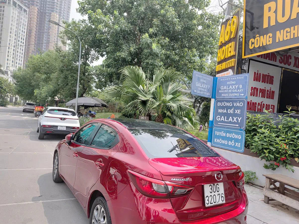BÁN NHÀ NGÔ THÌ SỸ - HÀ ĐÔNG DT 34M X 5 TẦNG , GIÁ 9.X TỶ. THANG MÁY - Ô TÔ TRÁNH - NGÕ THÔNG