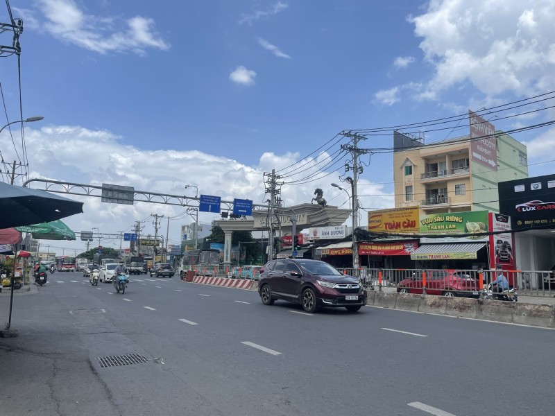 ĐẤT HIỆP BÌNH PHƯỚC - ĐỐI DIỆN VẠN PHÚC CITY - HẺM ÔTÔ 56 M VUÔNG ĐẤT - NHỈNH 4