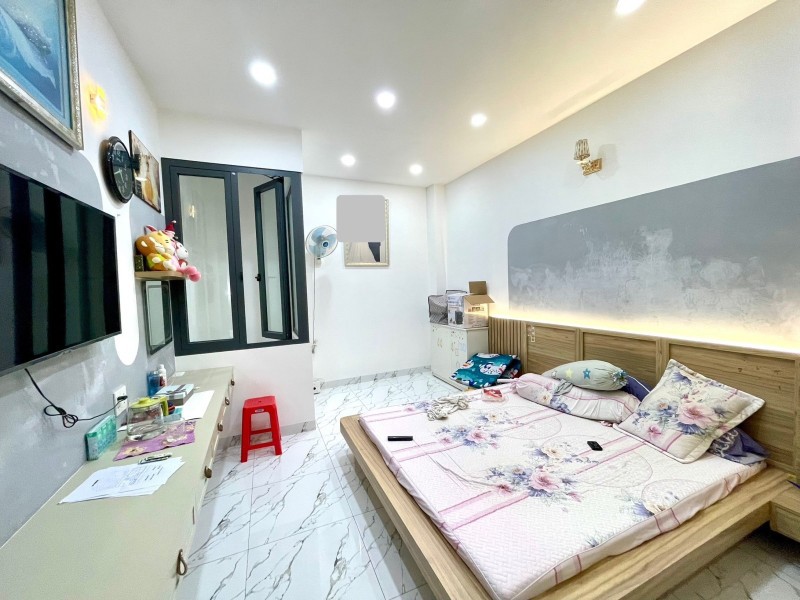 ‼️ Khu Phan Xích Long - 4 tầng vuông vức - Full nội thất - Sát mặt tiền - 10 tỷ thương lượng