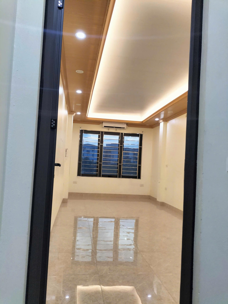 Bán nhà mặt đường QL1A Ngọc Hồi - khu vực Thanh Trì.5 tầng 32m2 10.3 tỉ