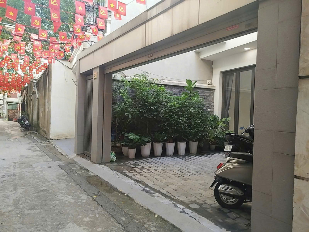 BÁN CĂN BIỆT THỰ MINI  PHỐ BỒ ĐỀ – HỒNG TIẾN LONG BIÊN Ô TÔ VÀO NHÀ