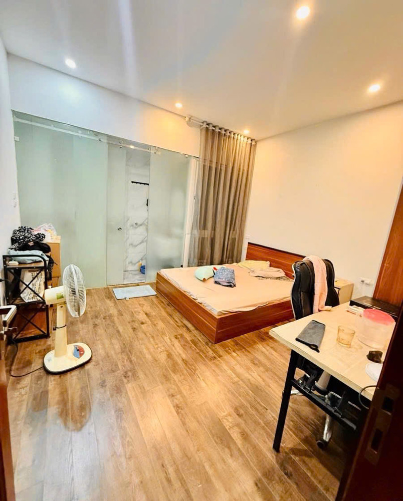 Bán nhà Lương Thế Vinh - Ngõ trước nhà thông  Ô tô ra vào thoải mái - 120m sổ đỏ chỉ 25 tỷ