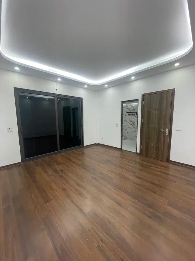 NHÀ ĐẸP DÂN XÂY Phố Thượng Thanh 45m2 X 3 Tầng MT 5m, X7.3 tỷ Long Biên Hà Nội