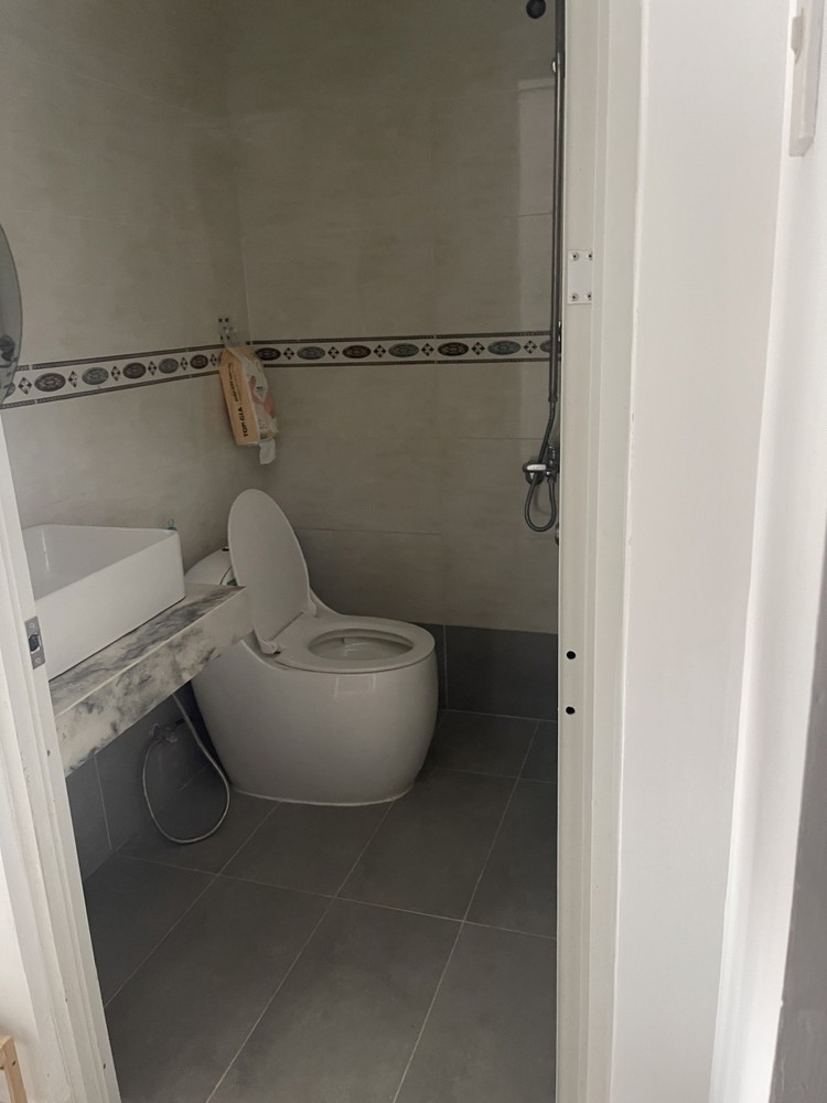Bán căn hộ chung cư Blue Sky Tower 2,5 tỷ bao hết phí 68 m2, 2PN, 2WC, hướng Đông tại Quận 2,HCM