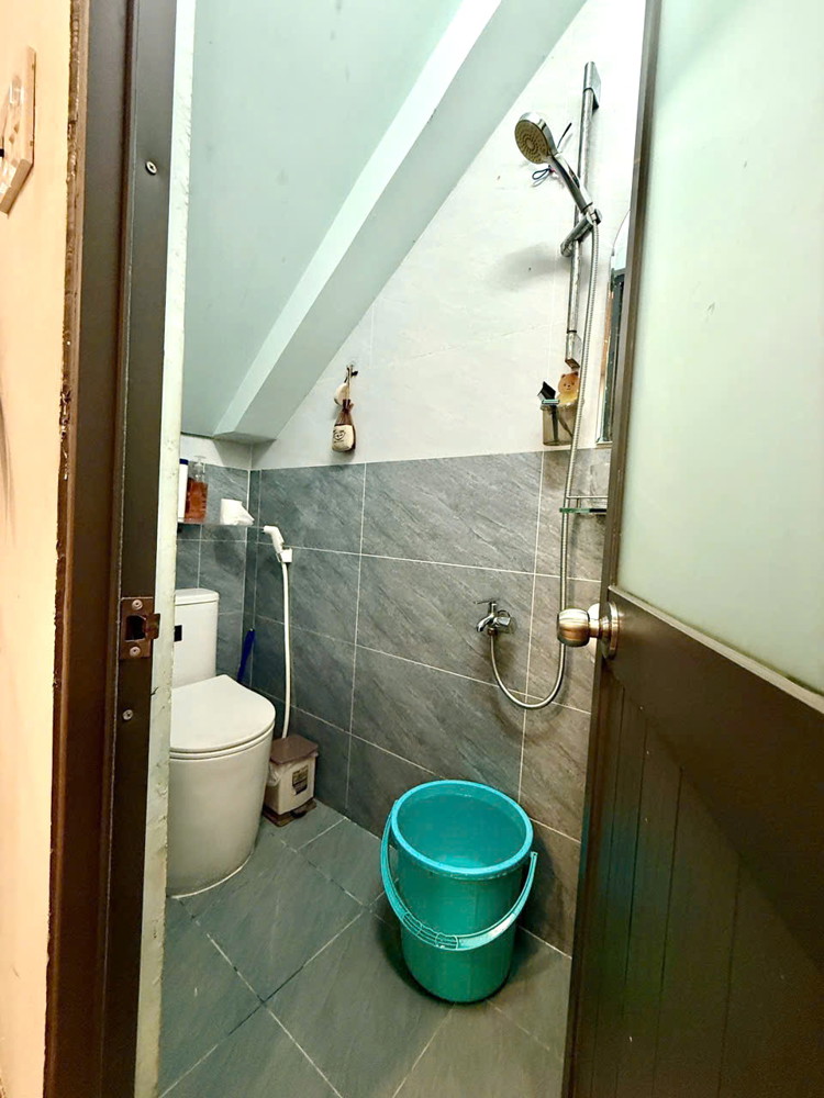 Bán 2 tầng hẻm ba gác Dương Bá Trạc P. Chánh Hưng. Giá 3,38 tỷ TL