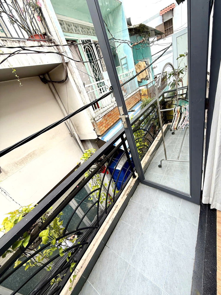 Bán 2 tầng hẻm ba gác Dương Bá Trạc P. Chánh Hưng. Giá 3,38 tỷ TL