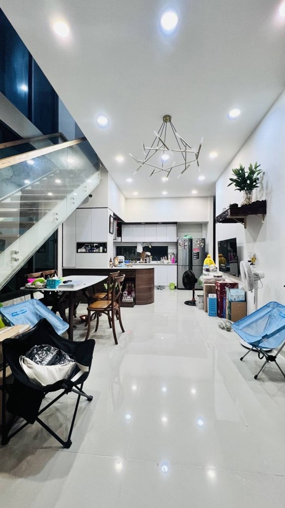 Mặt Tiền Nguyễn Hữu Tiến, Tân Phú - DT 160m2, Ngang 4m5, 4 Tầng
