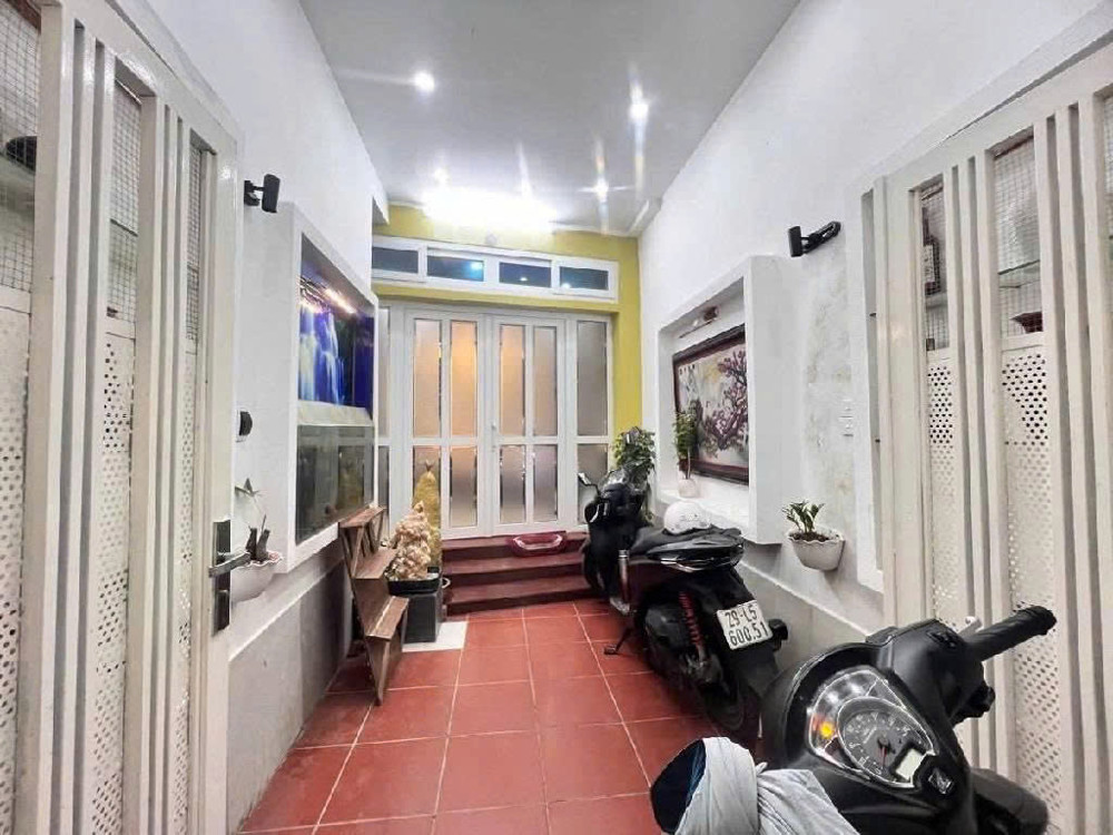 Bán nhà  Tây Tựu, Bắc Từ Liêm, 2,35 tỷ, 96m2, 3PN khách bếp view đẹp, cho thuê 12tr/th