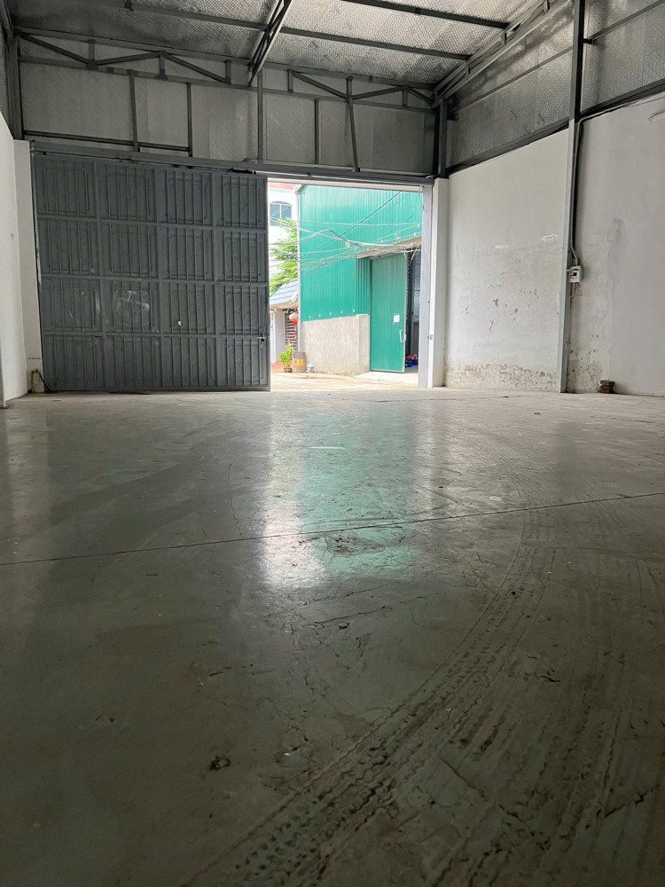 KHO, XƯỞNG 400m CHO THUÊ Tại.CỰ KHỐI. LONG BIÊN. HÀ NỘI