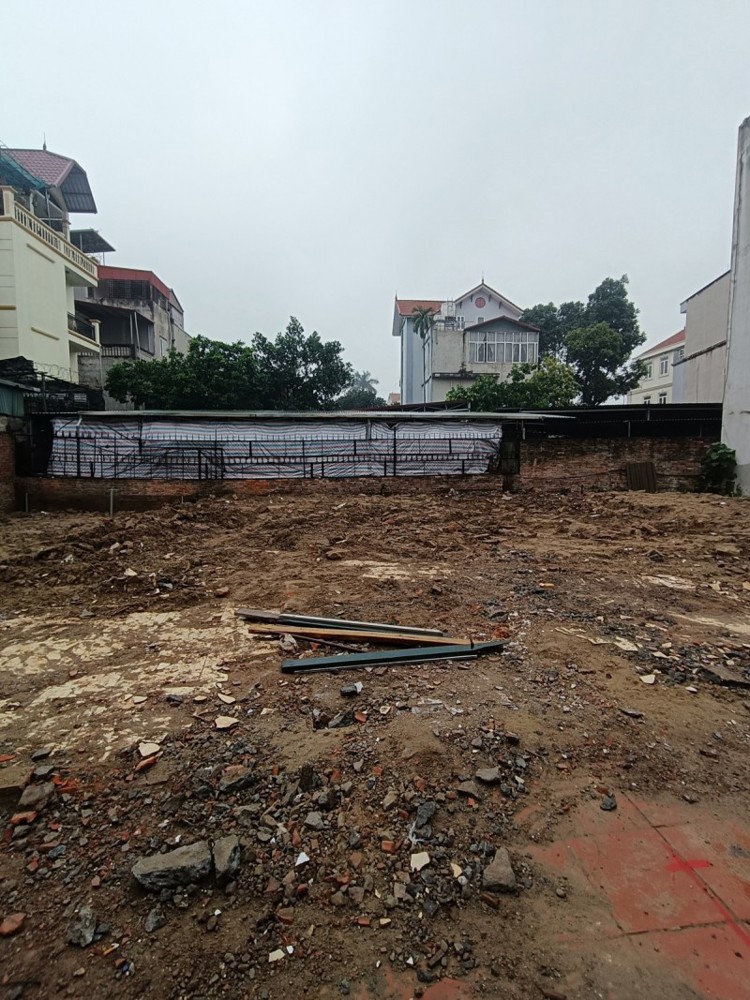Bán đất thổ cư 70m2 Ngọc Thụy, Long Biên. MT 5m, sổ đỏ chính chủ. Giá 9.5 tỷ. LH: 0937632289