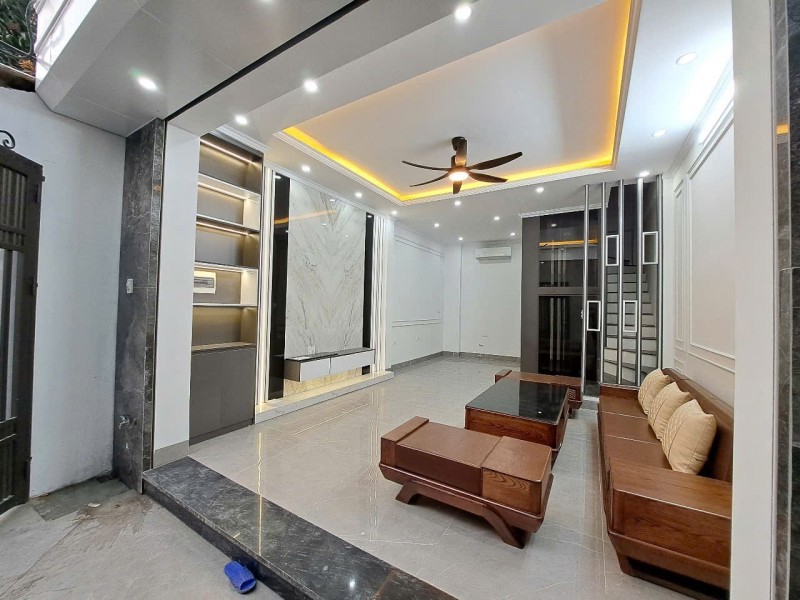 NHÀ MỚI FULL NỘI THẤT Ô TÔ ĐỖ CỔNG Thạch Bàn 42m2 X 6 Tầng X 9.5 tỷ Long Biên