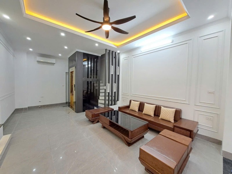 NHÀ MỚI FULL NỘI THẤT Ô TÔ ĐỖ CỔNG Thạch Bàn 42m2 X 6 Tầng X 9.5 tỷ Long Biên