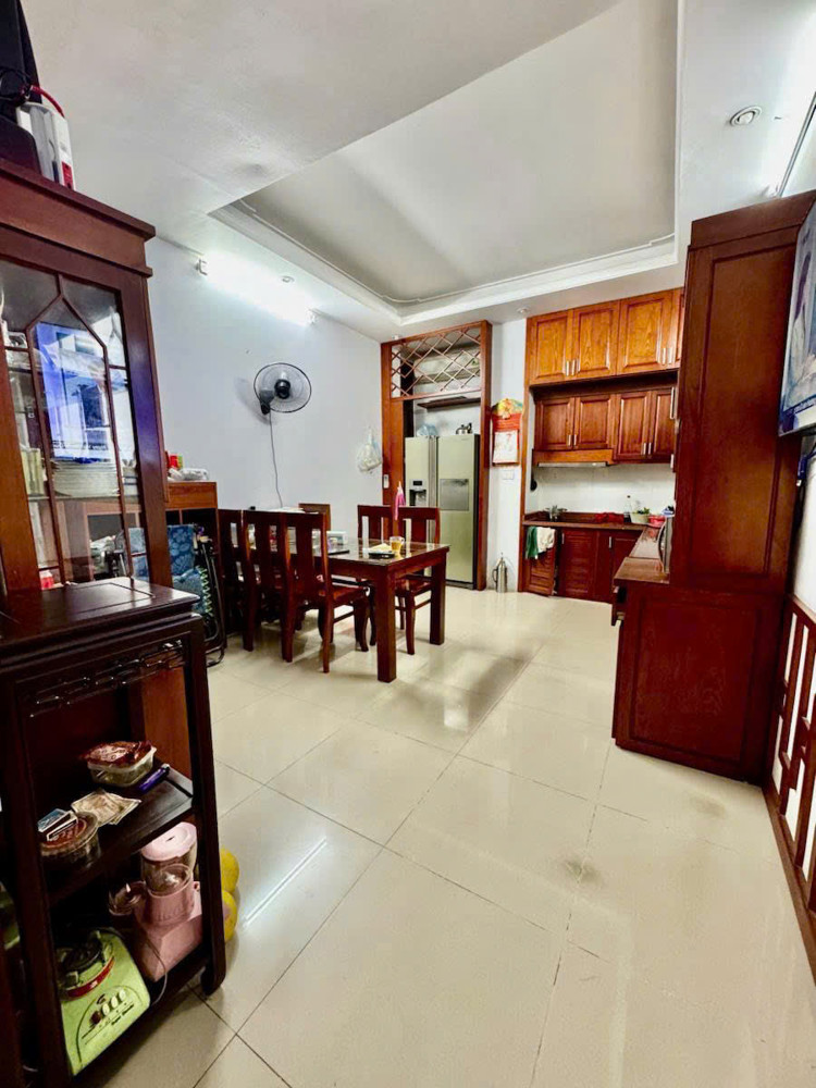 Bán nhà ngõ 460 Khương Đình - Ngõ thông kinh doanh ô tô đỗ cửa 55m 4 tầng gia đình tự xây