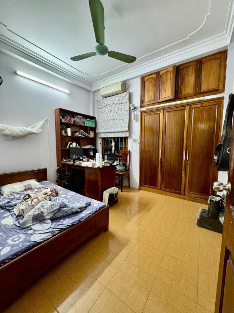 Bán nhà ngõ 460 Khương Đình - Ngõ thông kinh doanh ô tô đỗ cửa 55m 4 tầng gia đình tự xây