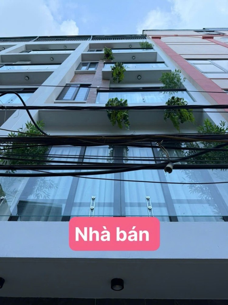 NHÀ MỚI ĐẸP FULL NỘI THẤT Phố Nguyễn Văn Linh 40m2 X 6 Tầng MT 3.8m, 9.6 tỷ Long Biên
