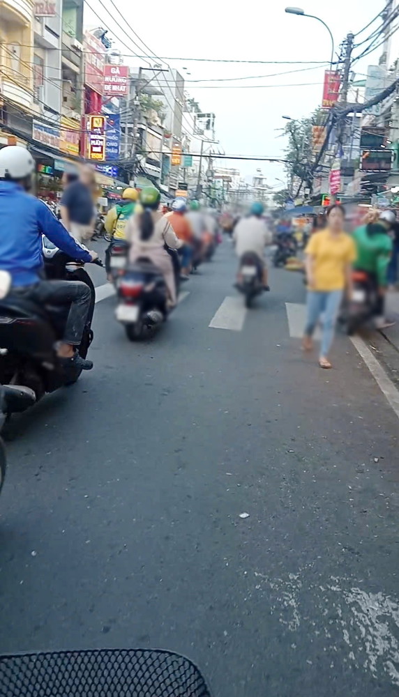 Bán nhà mặt tiền đường Bông Sao P5 Q8