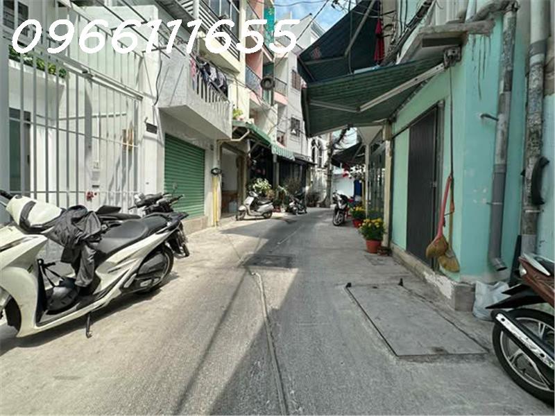 BÁN NHÀ CÁCH MẠNG THÁNG 8  - P10 - KHU VIP HIẾM Q3 - DT 43M2- HẺM 5.2M Ô TÔ THÔNG - 43M2. MT 158