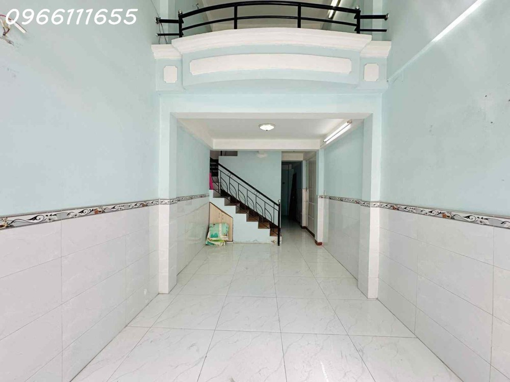BÁN NHÀ CÁCH MẠNG THÁNG 8  - P10 - KHU VIP HIẾM Q3 - DT 43M2- HẺM 5.2M Ô TÔ THÔNG - 43M2. MT 158