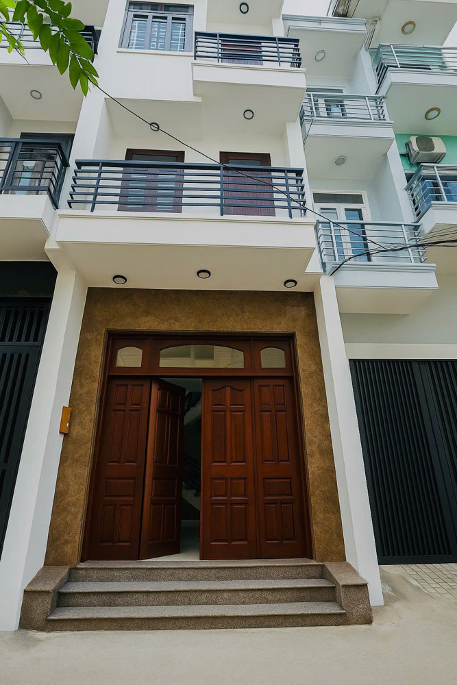 BÁN NHÀ PHÚ NHUẬN- CĂN GÓC 3 MẶT TIỀN HẺM XE HƠI- NGANG HƠN 4M- KINH DOANH ĐỈNH: 12 Tỷ. 0777826387