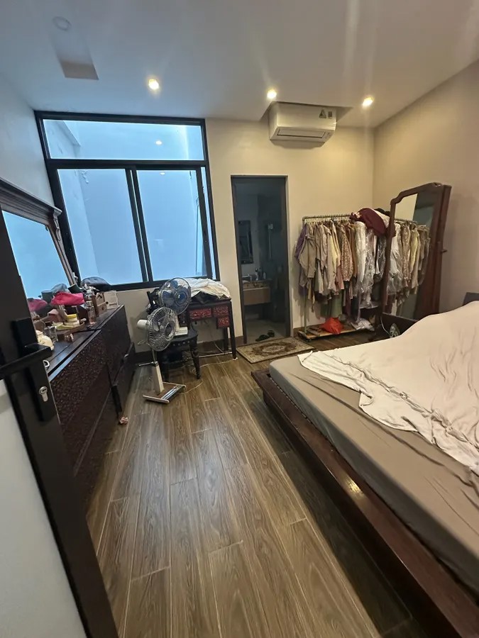 NHÀ MỚI- ĐẸP 5 TẦNG Phố Ngọc Thụy 61m2 mặt tiền 4.2m X 11.9 Tỷ Long Biên Hà Nội