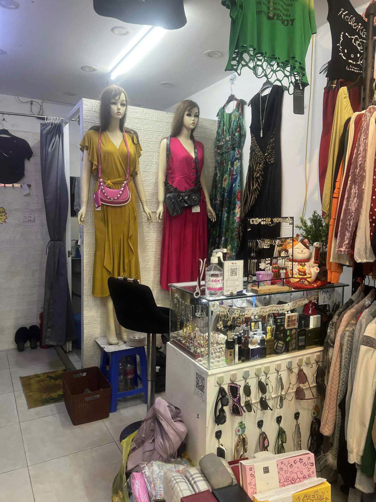 CHÍNH CHỦ SANG NHƯỢNG CỬA HÀNG THỜI TRANG TẠI KHÂM THIÊN - HÀ NỘI