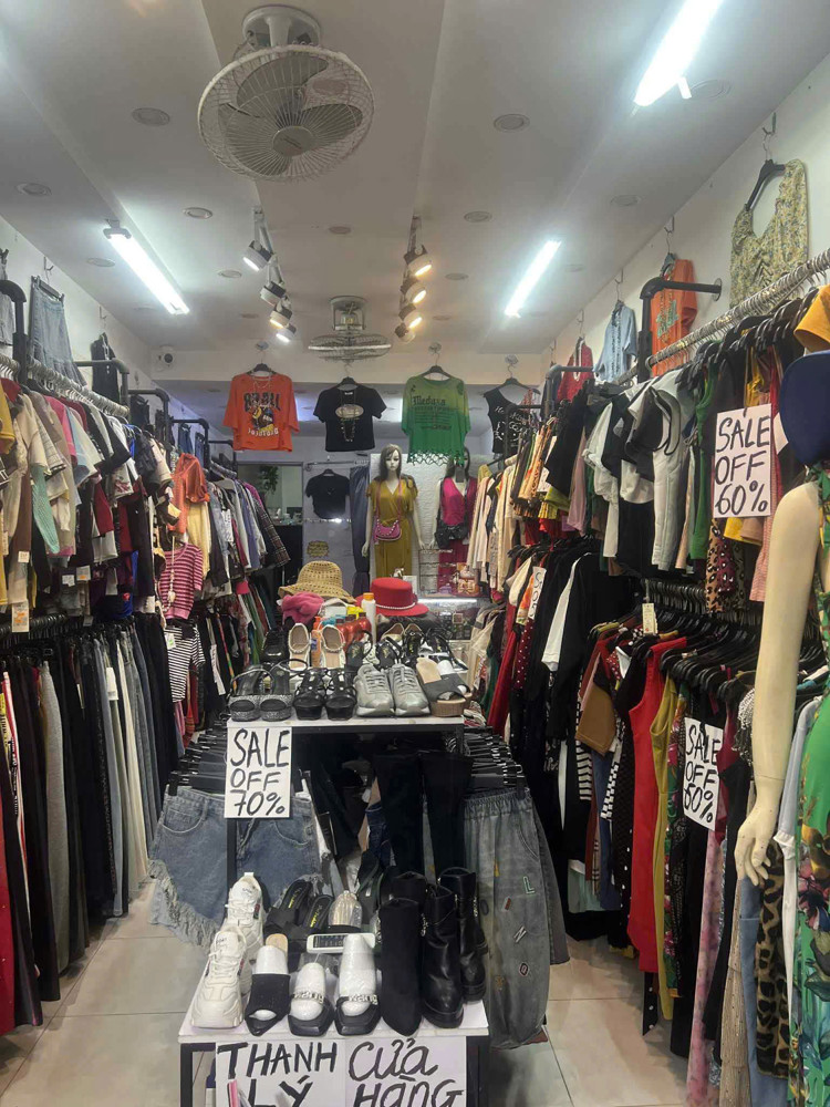 CHÍNH CHỦ SANG NHƯỢNG CỬA HÀNG THỜI TRANG TẠI KHÂM THIÊN - HÀ NỘI