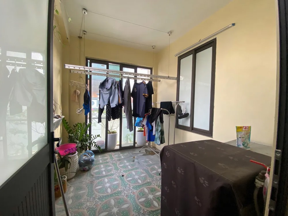 Bán nhà ngõ Đàm Quang Trung, Long Biên, 30m2 x 4 tầng, 4PN, Sổ Đỏ, 8.5 tỷ.Ô TÔ ĐỖ CỬA