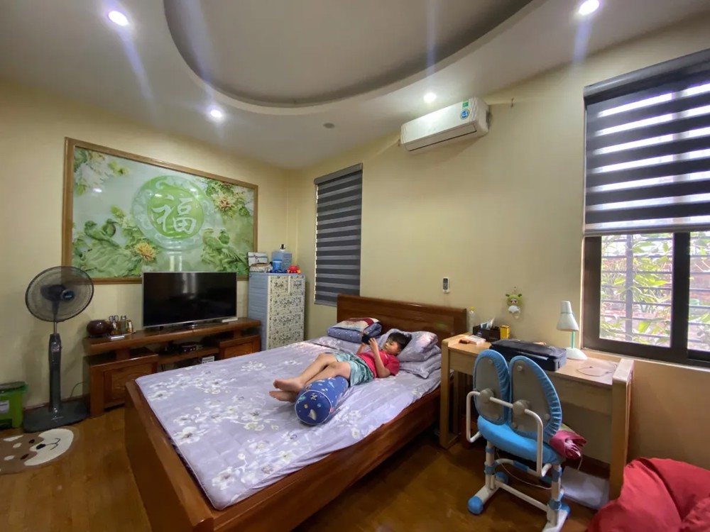 Bán nhà ngõ Đàm Quang Trung, Long Biên, 30m2 x 4 tầng, 4PN, Sổ Đỏ, 8.5 tỷ.Ô TÔ ĐỖ CỬA