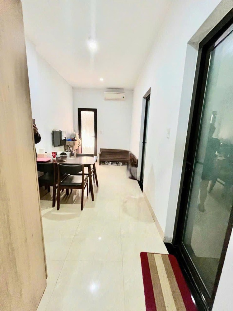 1010  Chính chủ cần bán toà căn hộ 6 tầng đường Man Thiện - 12 Phòng - Giá Đầu Tư