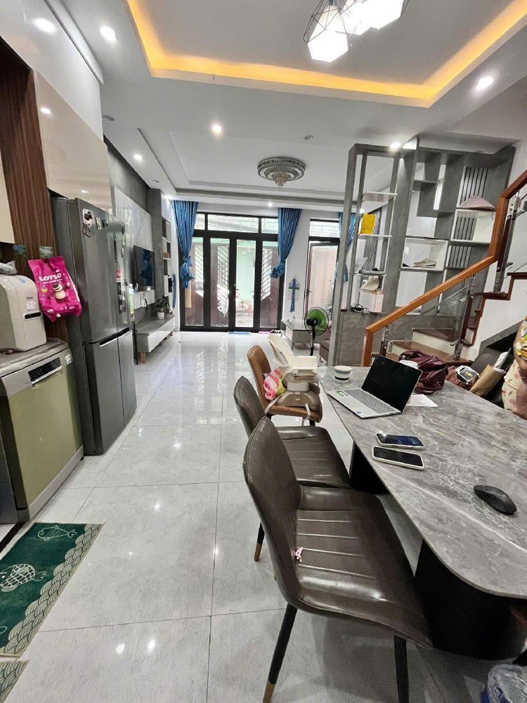 1010 Siêu Phẩm nhà 4 Tầng - Đường Thi Sách - Nhà Mới - Đẹp - Sang Trọng - Trung tâm thành phố