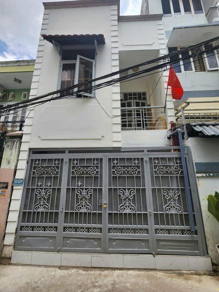 Bán nhà Quận 7 – 4x16m, 2 tầng, 3PN, hẻm xe tải đậu cửa, giáp Phú Mỹ Hưng – giá 6.8 tỷ
