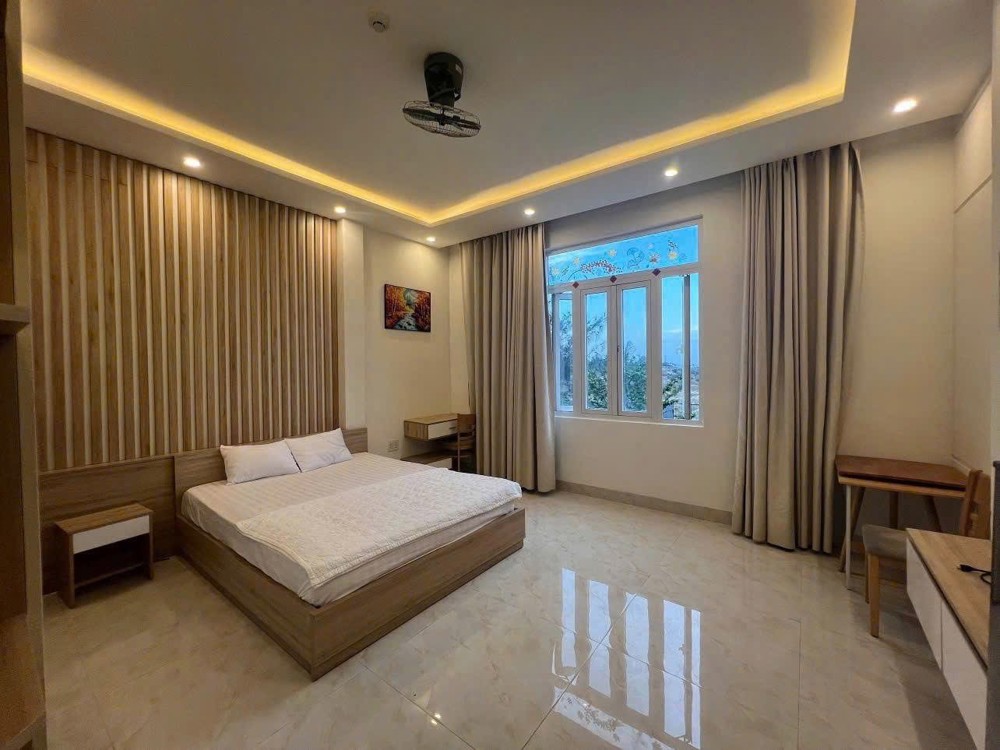 Bán căn hộ mặt tiền Trường Sa – View biển – 9 phòng full nội thất, thu nhập ổn định