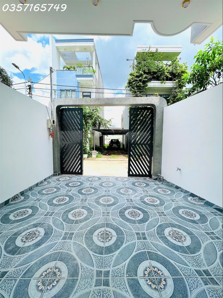 BÁN NHÀ ĐẸP PHƯỜNG LONG BÌNH QUẬN 9 - KẾ VINHOMES GRAND PARK - HẺM THÔNG - XE TẢI CHẠY VI VU - SÂN