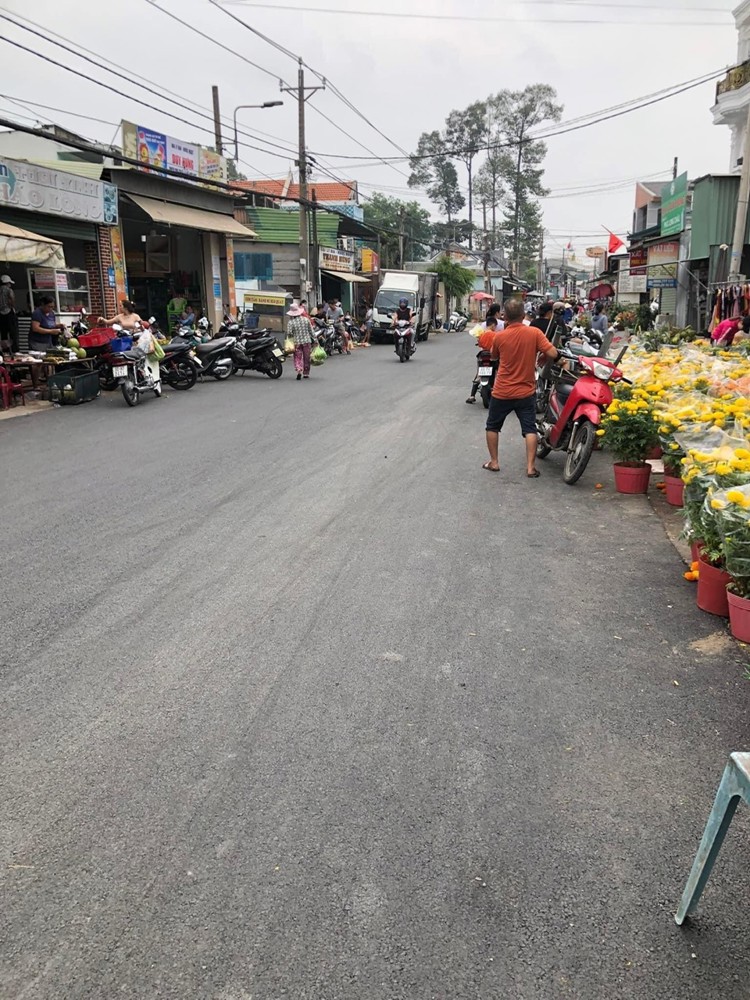 Bán nhà ĐẸP 3 Tầng Long Bình Tân,đường nhựa 2 ô tô,SHR hoàn công,giá rẻ